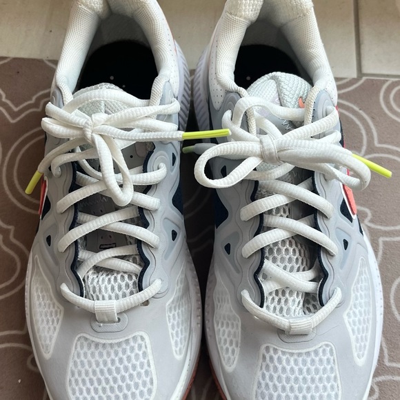 Sneakers - Picture 3 of 5